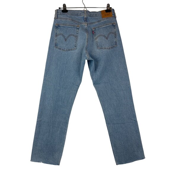 Levis Premium Wedgie Straight Jeans Womens 29 Light Wash Button Fly - Picture 2 of 11